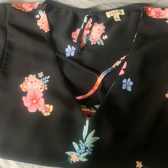 Blouse - Picture 3 of 4